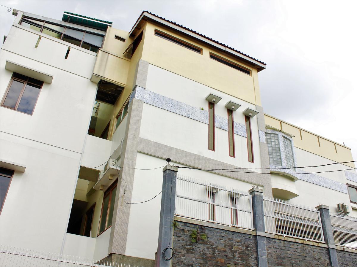 Zen Rooms Cassa Dua Pasteur Bandung Bagian luar foto
